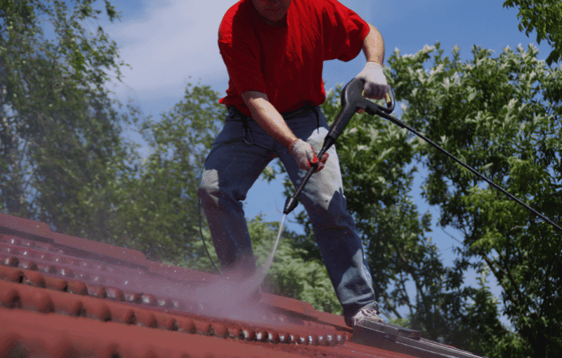 Services Nettoyage, travaux et rénovation toiture-Bequerie Rénovation Services-rénovation toiture-couvreur-façade-travaux extérieurs-artisan-Rhône