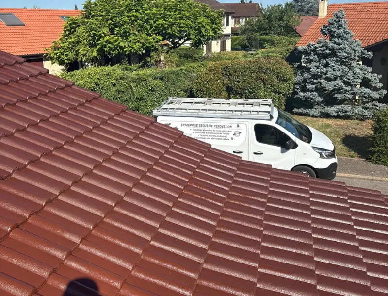 rénovation, entretien toiture-Bequerie Rénovation Services-couvreur Chassieu-rénovation toiture-travaux de toiture-entreprise de zinguerie-vouverture-gouttières aluminium-nettoyage toiture-Chassieu-Lyon Est-Rhône-Alpes